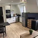 Location Granville à 50m de la mer (1 à 4 pers) (neuf)